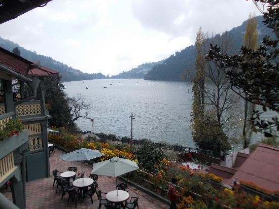 Hotels in Nainital Mall Road with Price List – Stay Amidst the Lake & Mountains